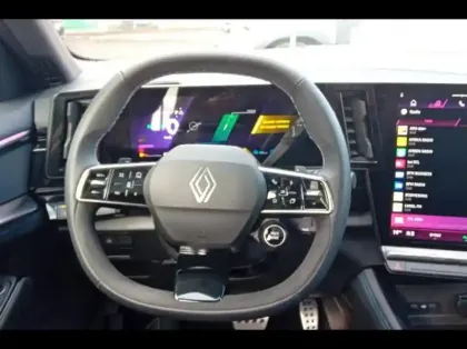 Photo 12 Renault Espace  1.2 E-Tech full hybrid 200ch esprit Alpine 7 places - 25