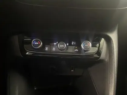 Photo 11 Opel Corsa  -e 136ch Edition