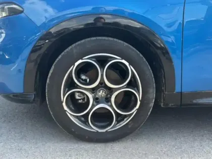 Photo 8 Alfa Romeo Tonale  1.5 Hybrid 130ch Sprint TCT