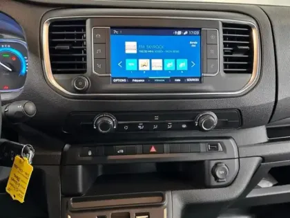 Photo 13 Citroën Jumpy  Fg M 100 kW Batterie 50 kWh Pack Driver