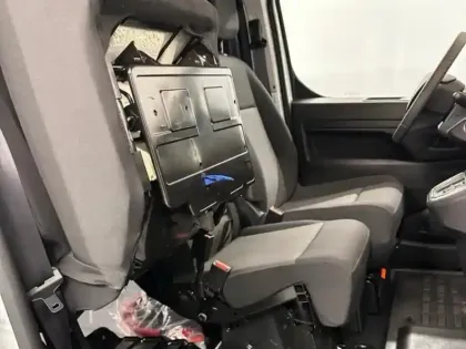 Photo 8 Citroën Jumpy  Fg M 100 kW Batterie 50 kWh Pack Driver