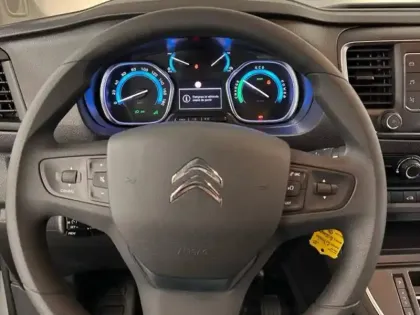 Photo 10 Citroën Jumpy  Fg M 100 kW Batterie 50 kWh Pack Driver