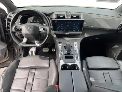 Photo 13 DS DS 7  Crossback E-TENSE 4x4 300ch Grand Chic