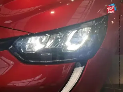 Photo 12 Peugeot 208  1.5 BlueHDi 100ch S&S Allure