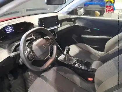 Photo 14 Peugeot 208  1.5 BlueHDi 100ch S&S Allure