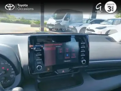 Photo 14 Toyota Yaris  116h France 5p