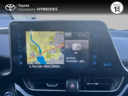 Photo 10 Toyota C-HR  122h Distinctive 2WD E-CVT RC18