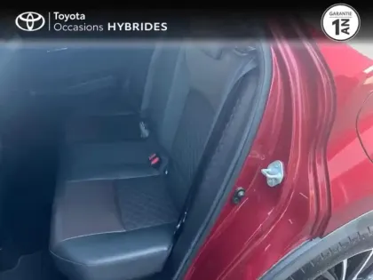 Photo 6 Toyota C-HR  122h Distinctive 2WD E-CVT RC18