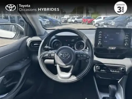 Photo 8 Toyota Yaris  116h Design 5p