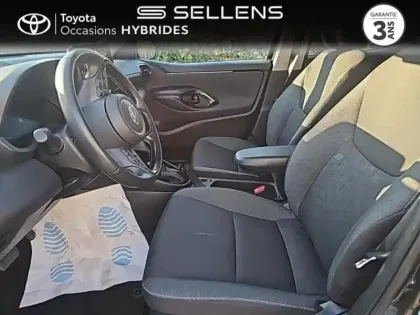 Photo 10 Toyota Yaris  116h Design 5p MC24