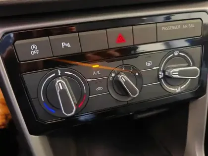 Photo 12 Volkswagen T-cross  1.0 TSI 110ch Active