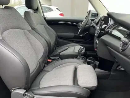 Photo 5 Mini Mini  Cooper 136ch  Edition Greenwich BVA7