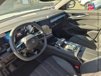 Photo 14 Renault Austral  1.3 TCe mild hybrid 160ch Techno auto - 24