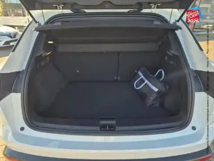 Photo 28 Renault Austral  1.3 TCe mild hybrid 160ch Techno auto - 24