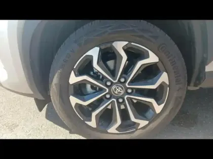 Photo 14 Toyota Yaris  Cross 116h Design Cargo MY22 AWD-i