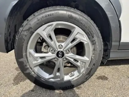 Photo 12 Hyundai Kona  1.0 T-GDi 120ch Hybrid 48V Creative