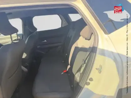 Photo 10 Dacia Duster  1.6 hybrid 140ch Extreme