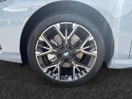 Photo 13 BMW Serie 1 Série 1 116A 122ch M Sport Design DKG7