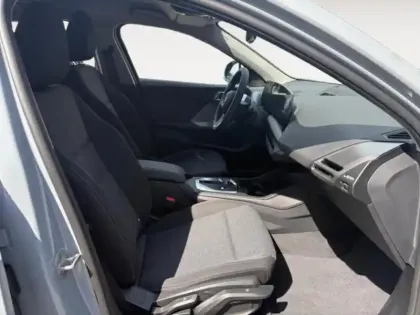 Photo 14 BMW Serie 1 Série 1 116A 122ch M Sport Design DKG7