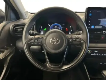 Photo 14 Toyota Yaris  116h Design 5p MC24