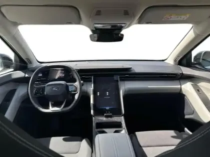 Photo 5 Ford Explorer  170ch Standard Range 52kWh Style RWD