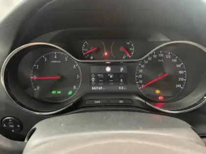 Photo 10 Opel Crossland  1.2 Turbo 130ch  Ultimate BVA