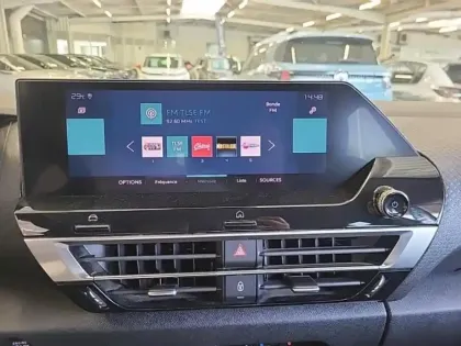 Photo 11 Citroën C4  Moteur électrique 136ch (100 kW) Shine Automatique