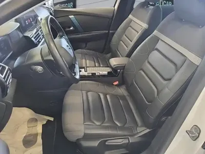 Photo 8 Citroën C4  Moteur électrique 136ch (100 kW) Shine Automatique