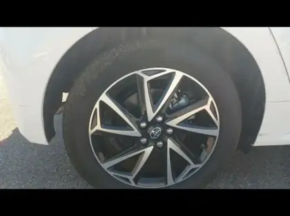 Photo 12 Toyota Yaris  116h Design 5p MY22