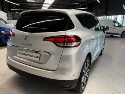 Photo 5 Renault Scenic  1.6 dCi 160ch energy Initiale Paris EDC