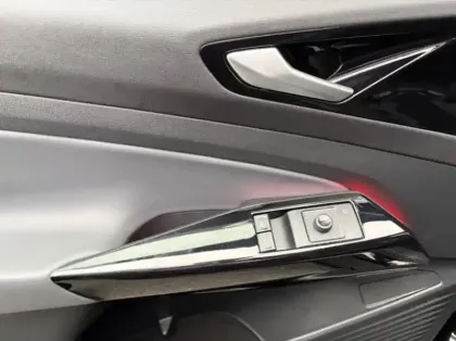 Photo 10 Volkswagen Id.4  148ch Pure 52 kWh