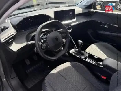 Photo 14 Peugeot 208  1.2 100ch S/S Allure CarPlay