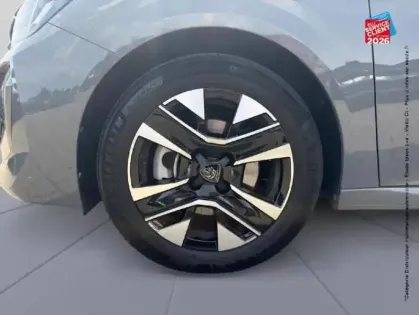 Photo 9 Peugeot 208  1.2 100ch S/S Allure CarPlay