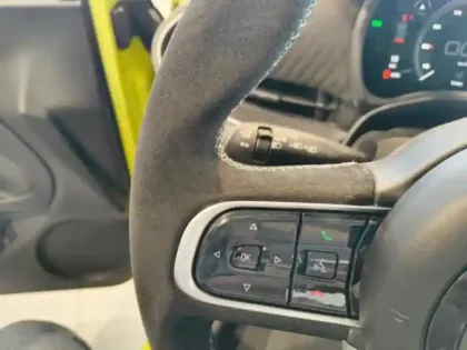 Photo 11 Abarth 500 C e 155ch 42kWh Turismo 4cv