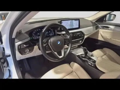 Photo 9 BMW Serie 5 Série 5 530eA 292ch Business Design Steptronic