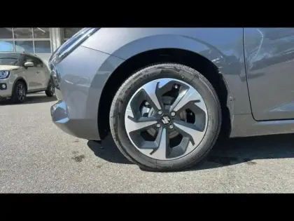 Photo 9 Suzuki Swift  1.2 Hybrid 83ch Pack