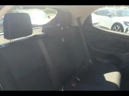 Photo 10 Toyota Yaris  116h Dynamic 5p MY21