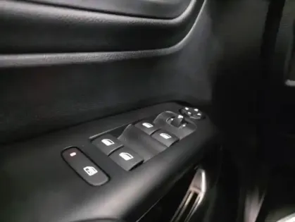 Photo 12 Citroën C5 aircross  Hybrid rechargeable 225ch Shine Pack ë-EAT8