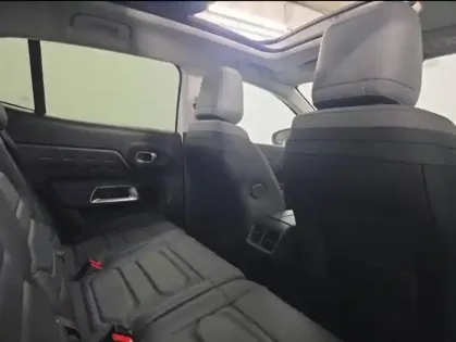 Photo 10 Citroën C5 aircross  Hybrid rechargeable 225ch Shine Pack ë-EAT8