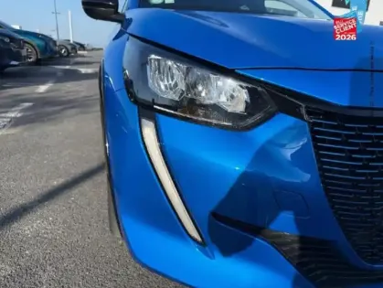 Photo 12 Peugeot 208  e- 136ch Style