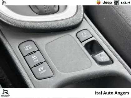 Photo 12 Toyota Yaris  116h Dynamic 5p MC24