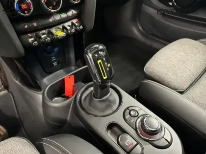 Photo 13 Mini Mini  Cooper SE 184ch Edition Camden BVA 5CV