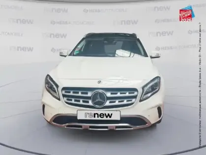 Photo 16 Mercedes GLA  180 Intuition 7G-DCT