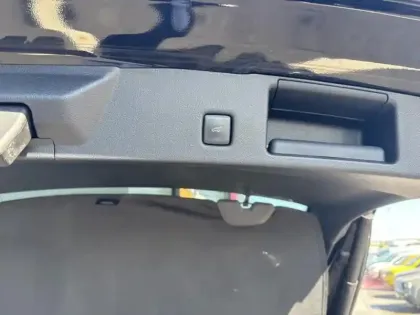 Photo 13 Ford Kuga  2.5 Duratec 180ch Hybrid FlexiFuel Titanium Powershift