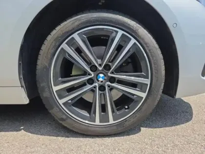 Photo 8 BMW Serie 1 Série 1 116d 116ch Business Design