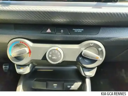 Photo 10 Kia Rio  1.0 T-GDI 120ch MHEV GT-Line DCT7