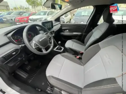 Photo 14 Dacia Sandero  1.0 TCe 90ch Stepway Extreme