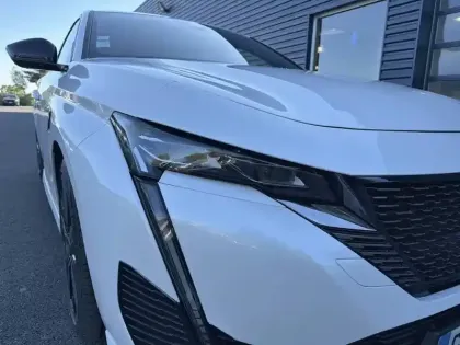 Photo 15 Peugeot 308  BlueHDi 130ch S&S EAT8