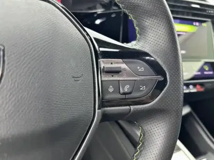 Photo 43 Peugeot 308  BlueHDi 130ch S&S EAT8