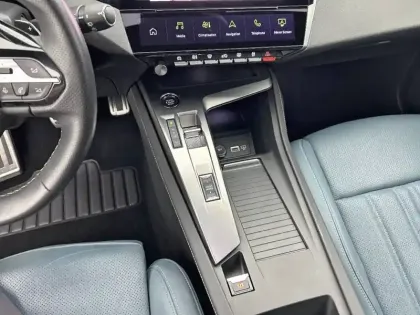 Photo 50 Peugeot 308  BlueHDi 130ch S&S EAT8